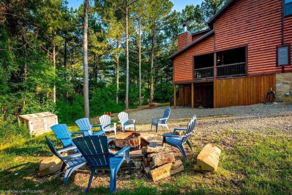Iron Horse Lodge Sleeps 18, Games, Fire Pit, Hot Tub, Ev, More Broken Bow Exterior photo